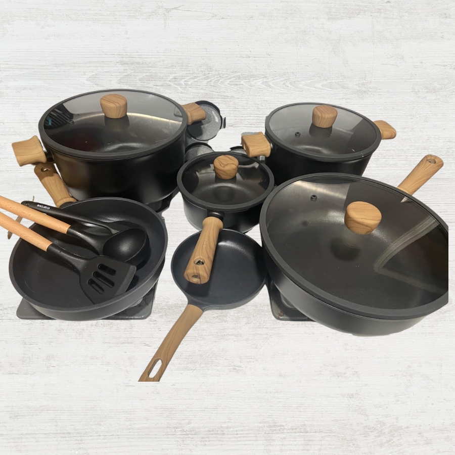 CAROTE Nonstick Cookware (3)