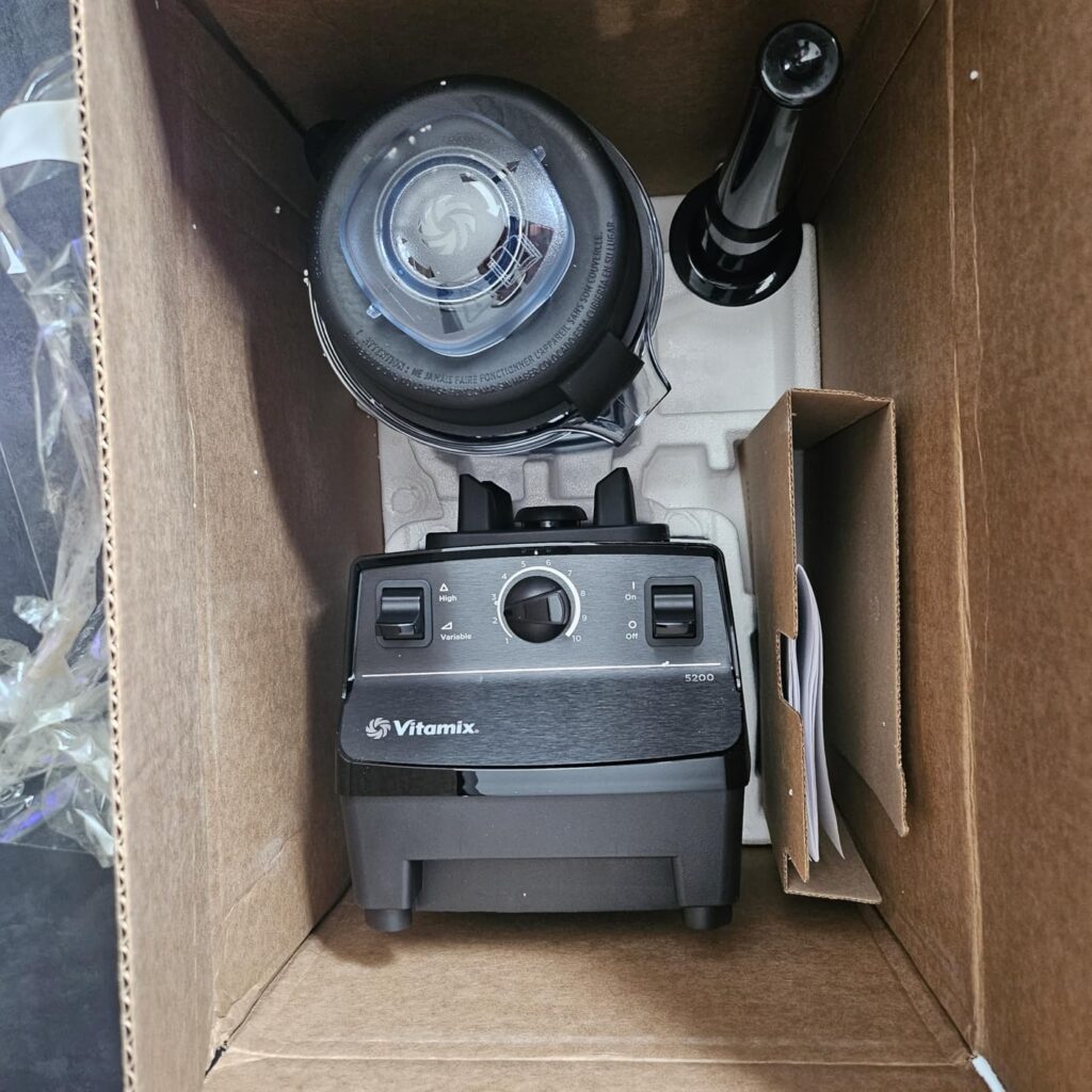 Vitamix 5200 Blender, Professional-Grade Blender 2