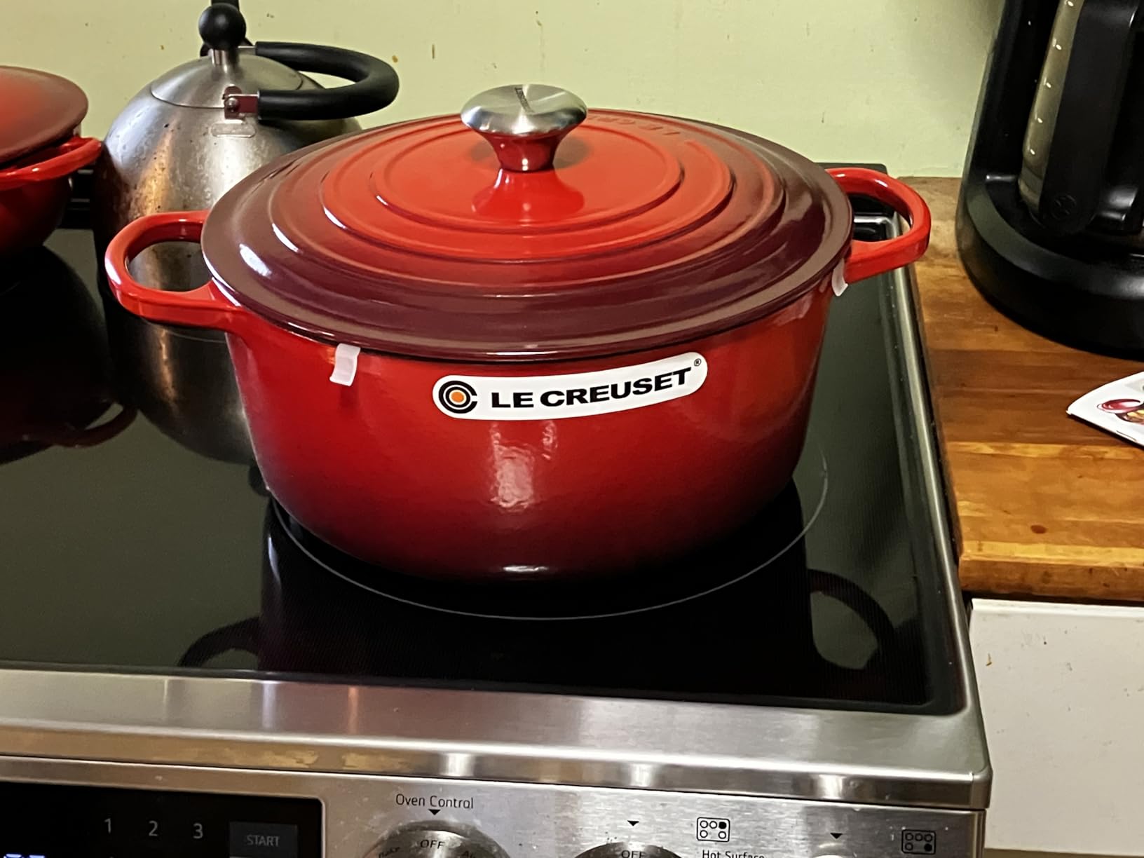 Le Creuset Enameled Cast Iron Signature 3
