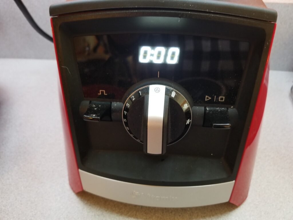 Vitamix A2500 Ascent Series Smart Blender 2