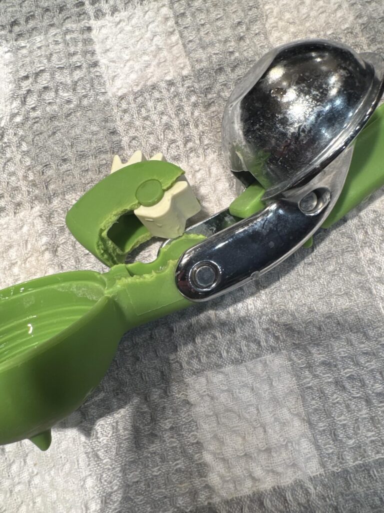 Chef'n FreshForce Lemon Squeezer